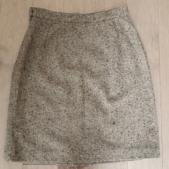 Tristan & Iseut Dresses & Skirts - 🇨🇦*** Vintage Tristan & Iseut wool blend Skirt